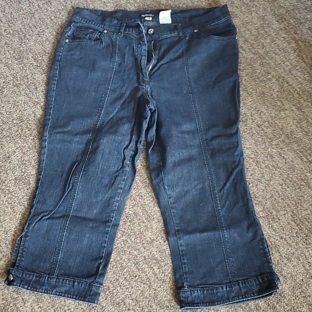 Flash lights capris size 12